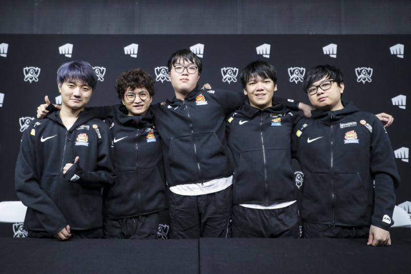 League of Legends Suning takımı