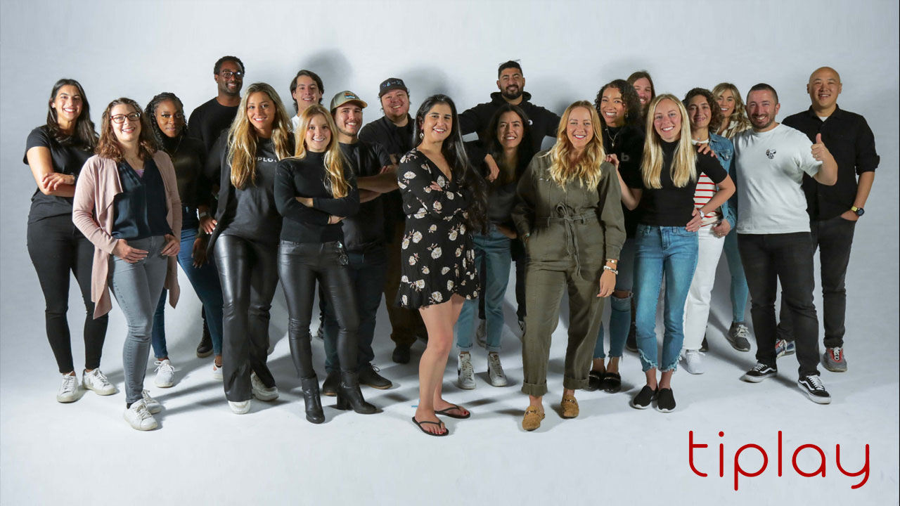 tiplay studio çalışanları takım fotoğrafı