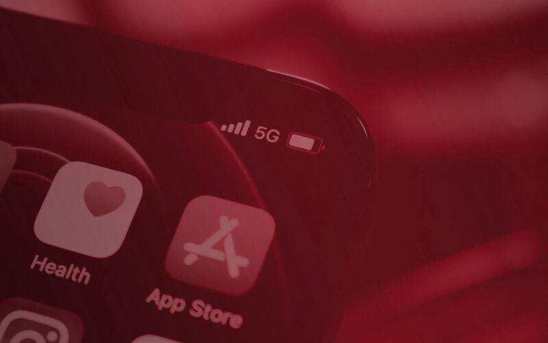 Mobile phone with 5G connection