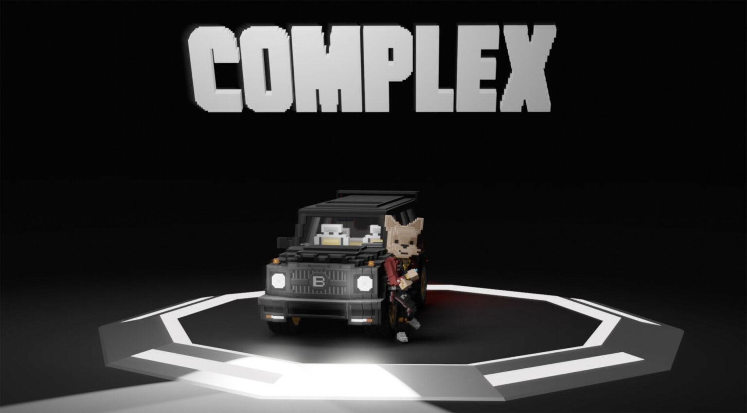 Alt tarafta Mercedes Brabus AMG'ye yaslanan bir Roblox karakteri ve üst tarafta Complex logosu