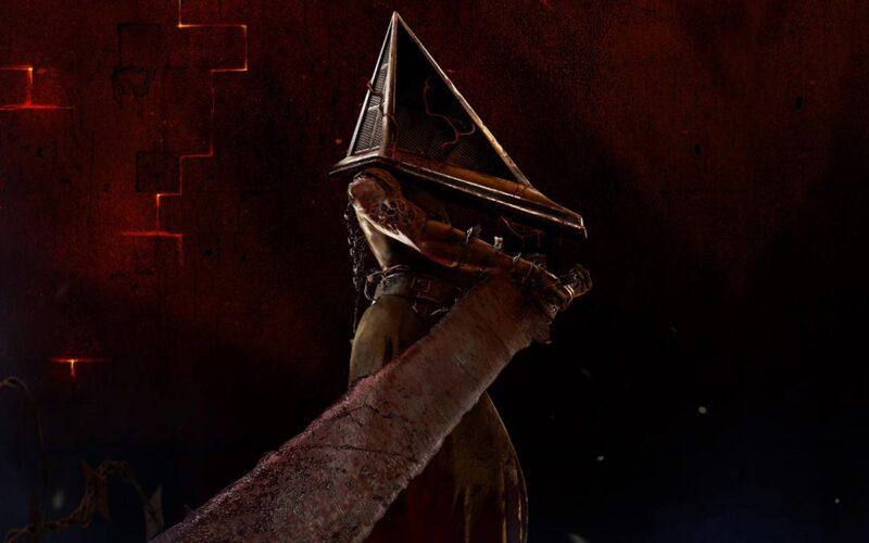 Silent Hill character pyramid head in the middle