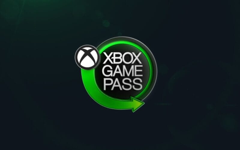 Siyah zemin üzerinde Xbox Game Pass logosu