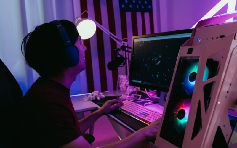 The cover image for the article "