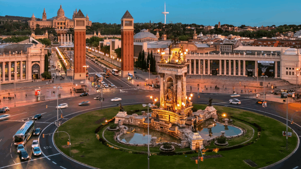 Plaça d’Espanya (Plaza de España) in Barcelona, Spain - Photo Credit: Jorge Franganillo